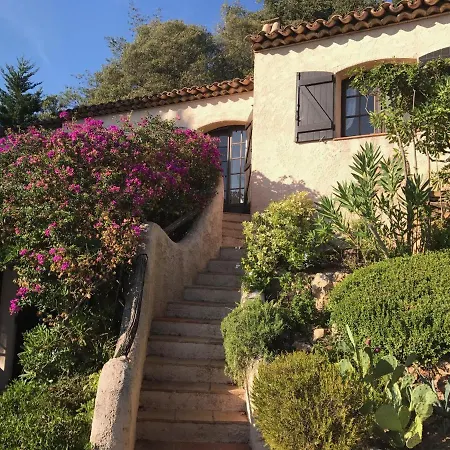 Provencal Villa With Sea Views & Mediterranean Garden, Beaches, Wi-Fi, Air Conditioning *